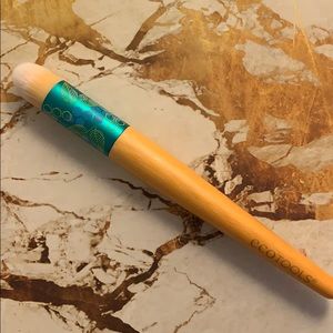 Concealer brush
